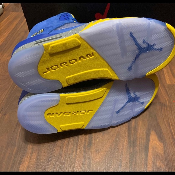 Jordan 5 retro laney - Picture 5 of 5